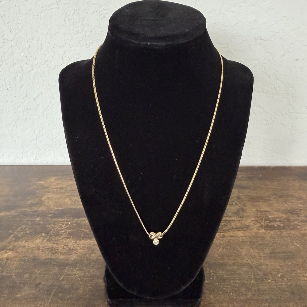 Vintage‎ Avon Infinity April Birthstone Pendant Necklace Herringbone Chain